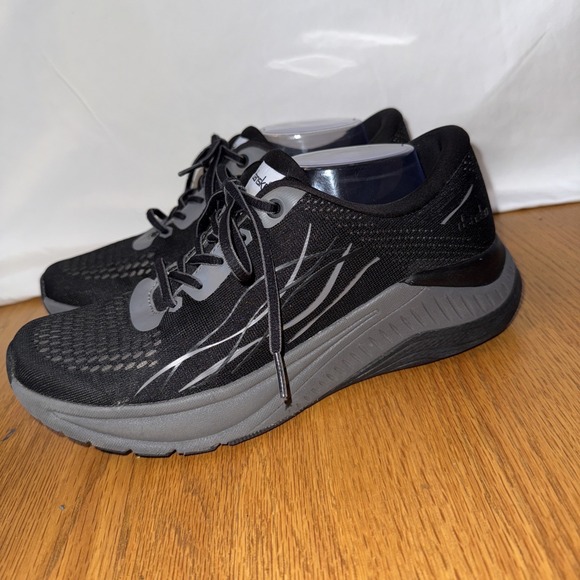 Dansko Pace Dansko Black Sneakers Dansko Women's Size 40 US